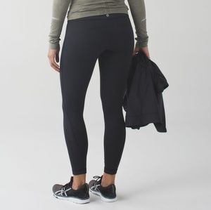 Lululemon Black Run: Pace Tight
